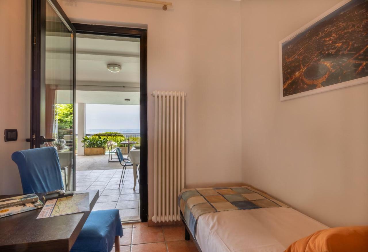 Aparthotel Borgo Blu Poggio Lazise Exterior foto